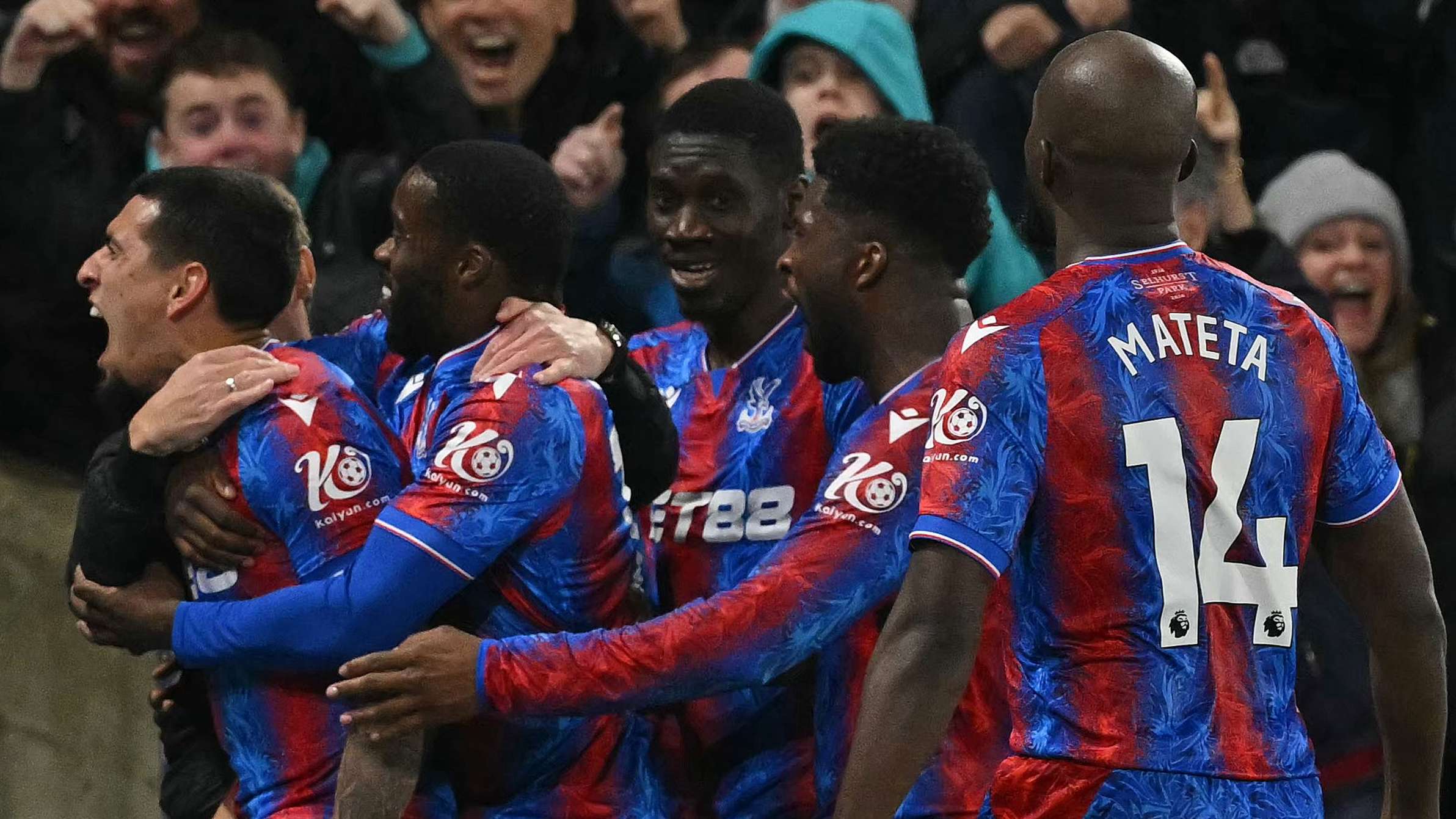 退出阴影笼罩中超 中国足球该借此契机推倒重建.