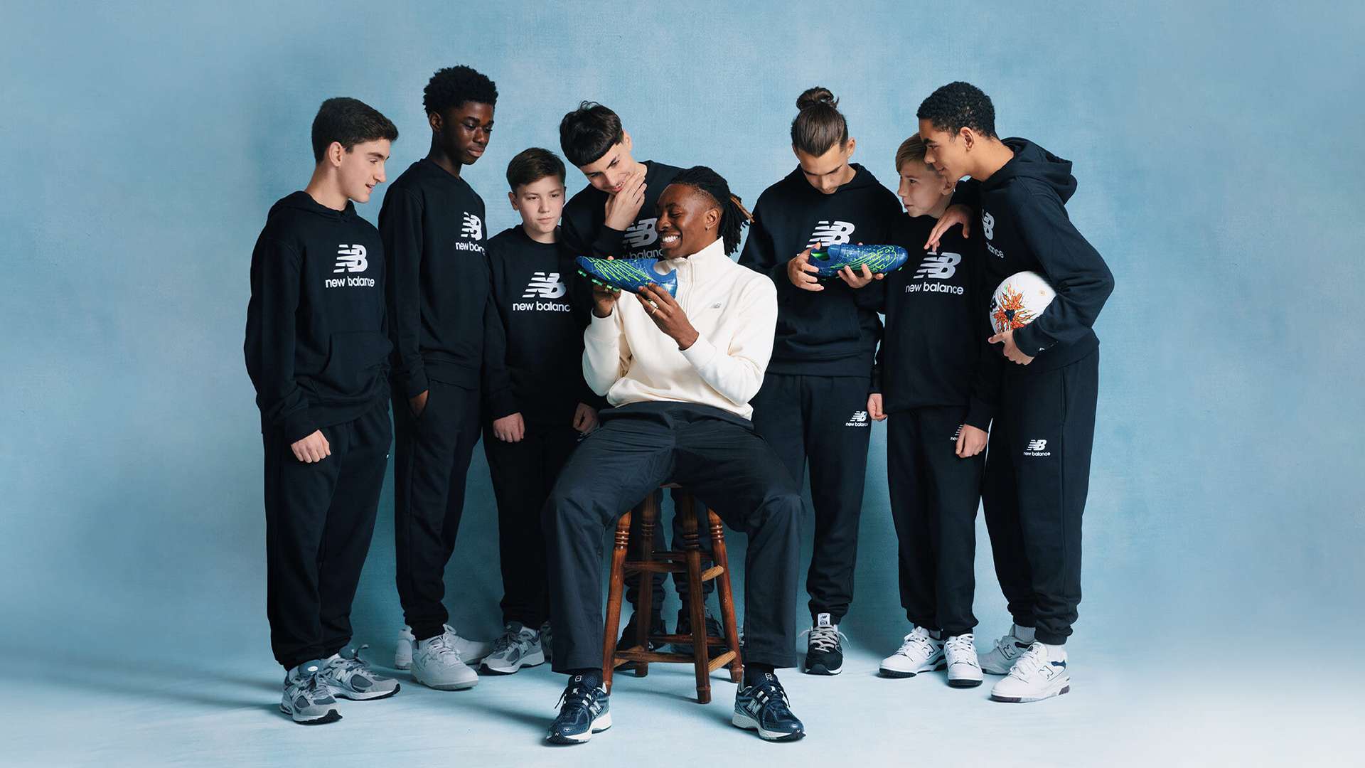 他却始终未 他却始终未