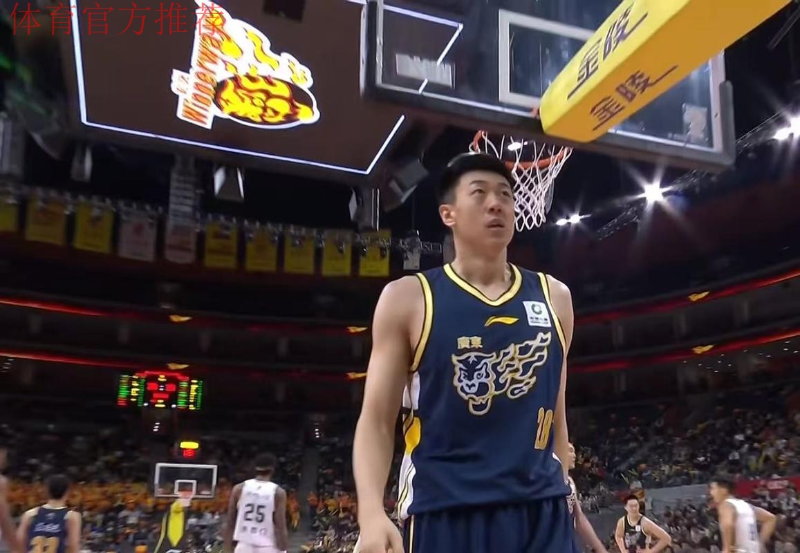 天赋完爆王洪泽!广东“新四号位”正式上位,这可是杜锋的杀手锏 天赋完爆王洪泽!广东“新四号位”正式上位,这可是杜锋的杀手锏